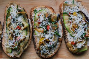 Toast met baba ganoush