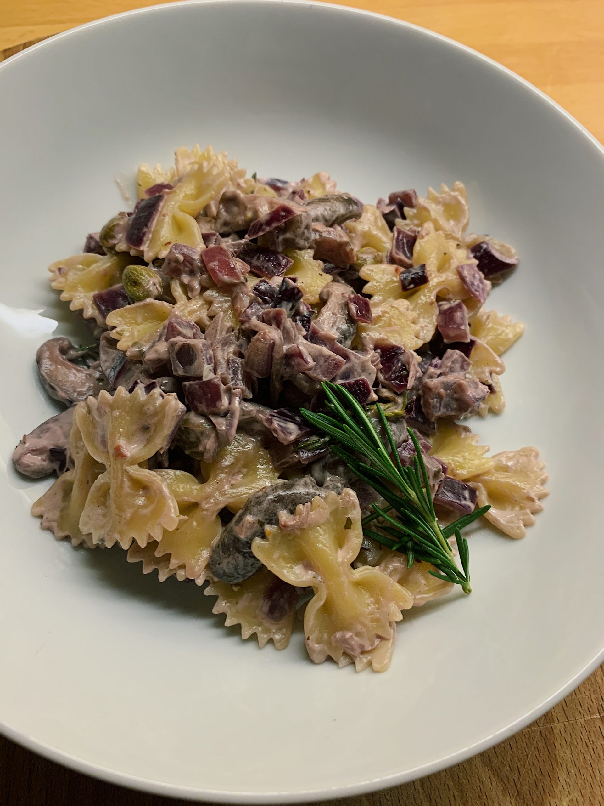 Pasta met paddenstoelen en kappertjes